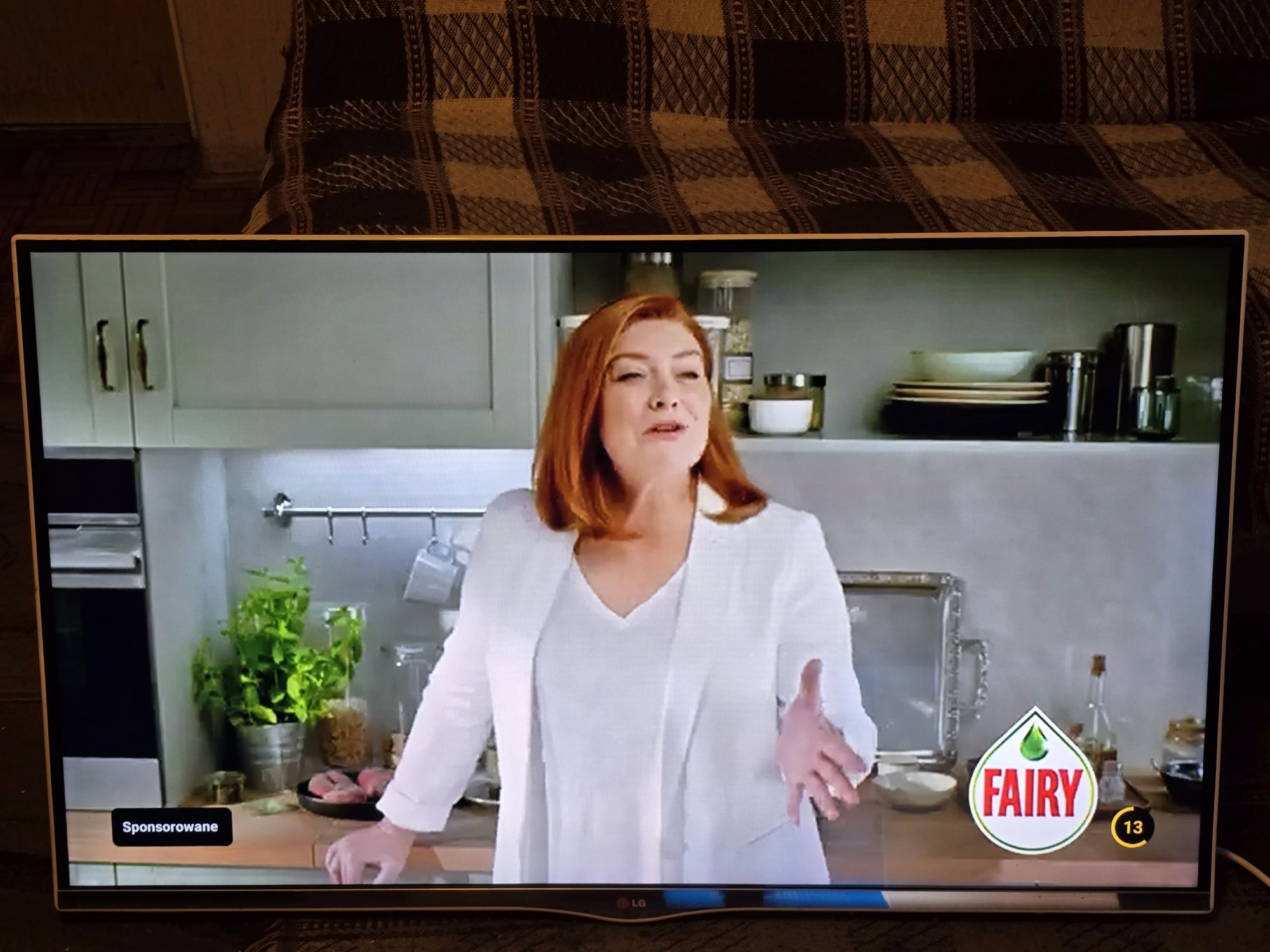 47" YouTube LG 47LA6678 LED TV