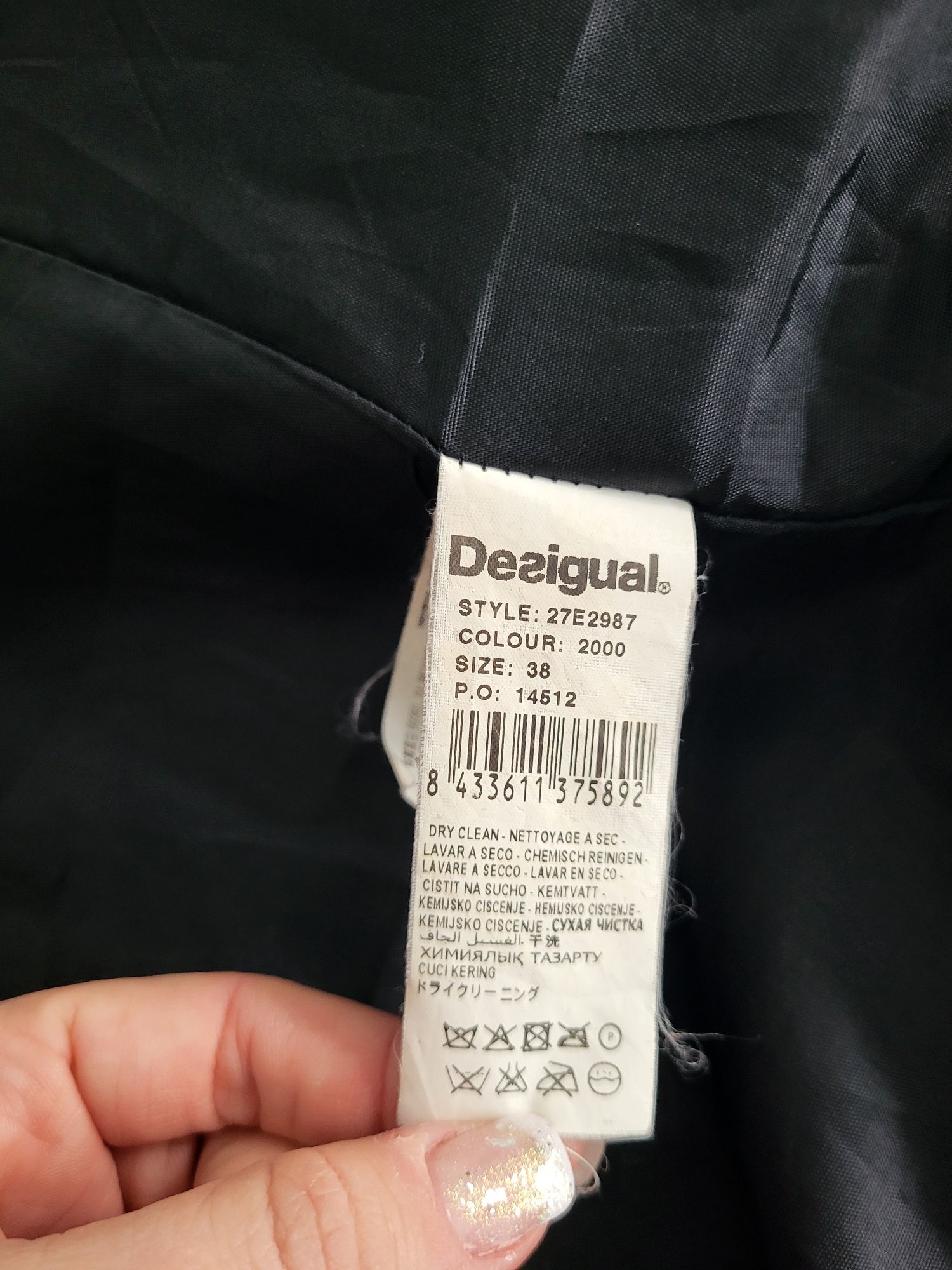 Casaco Lindo casaco feminino elegante e muito quente tamanho 42-44. Do