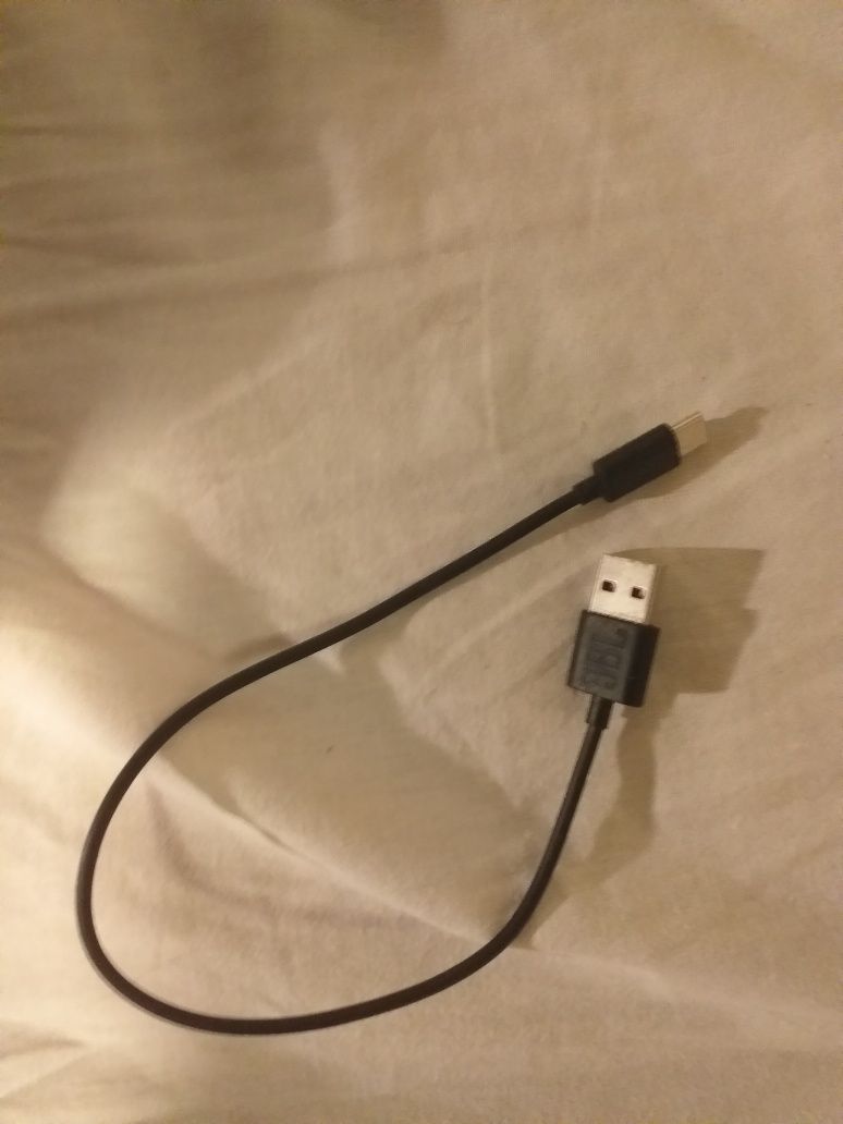 2 kable, kabel USB C i kabel  micro USB 1 metr