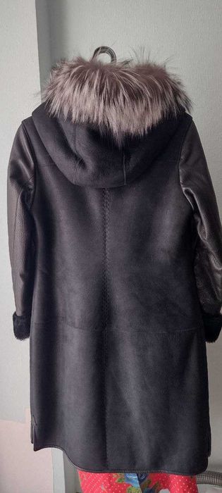 Натуральна шкіряна дублянка.