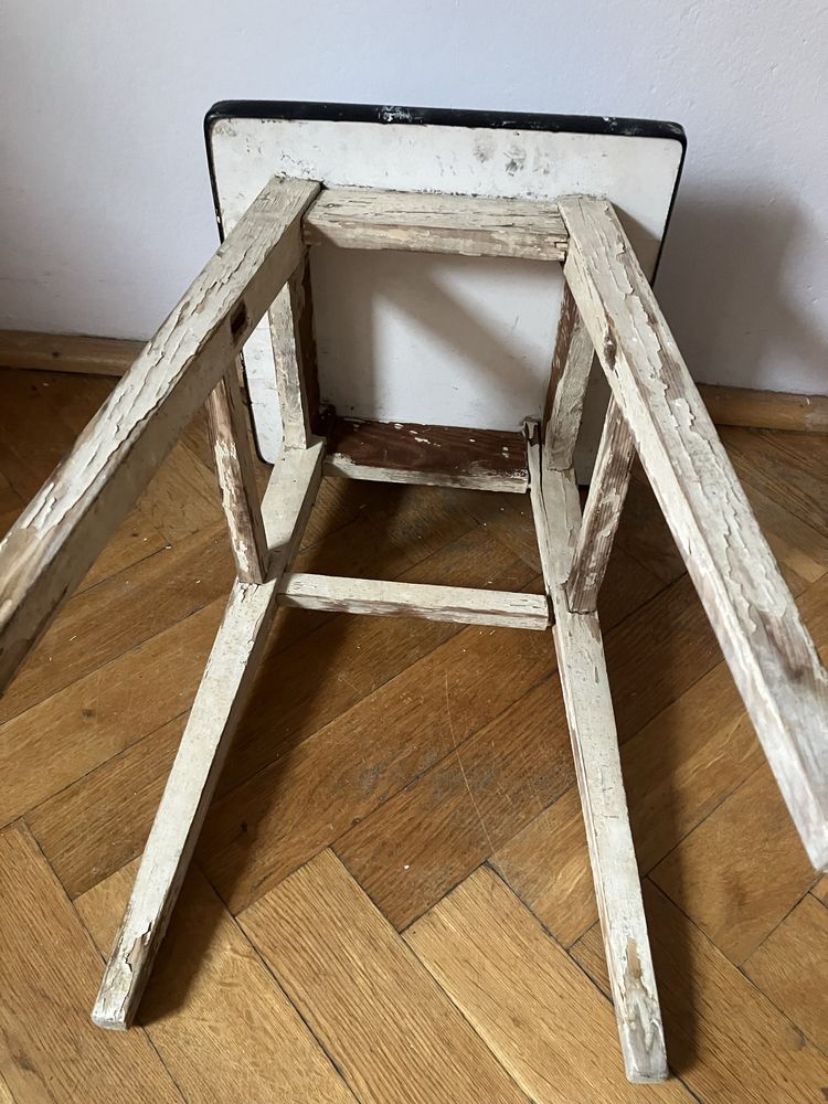 Taboret drewniany kuchenny do renowacji