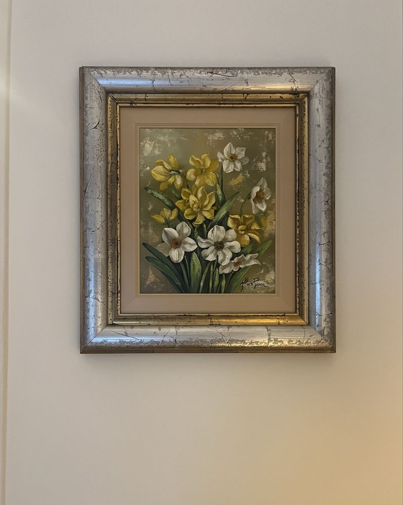 Quadro Floral com Moldura em Tons Prateados