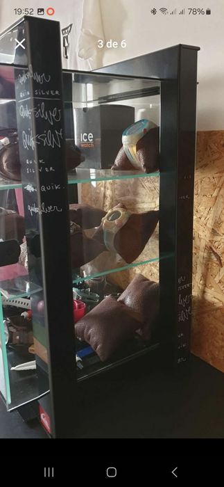 Vitrine relógios da quiksilver