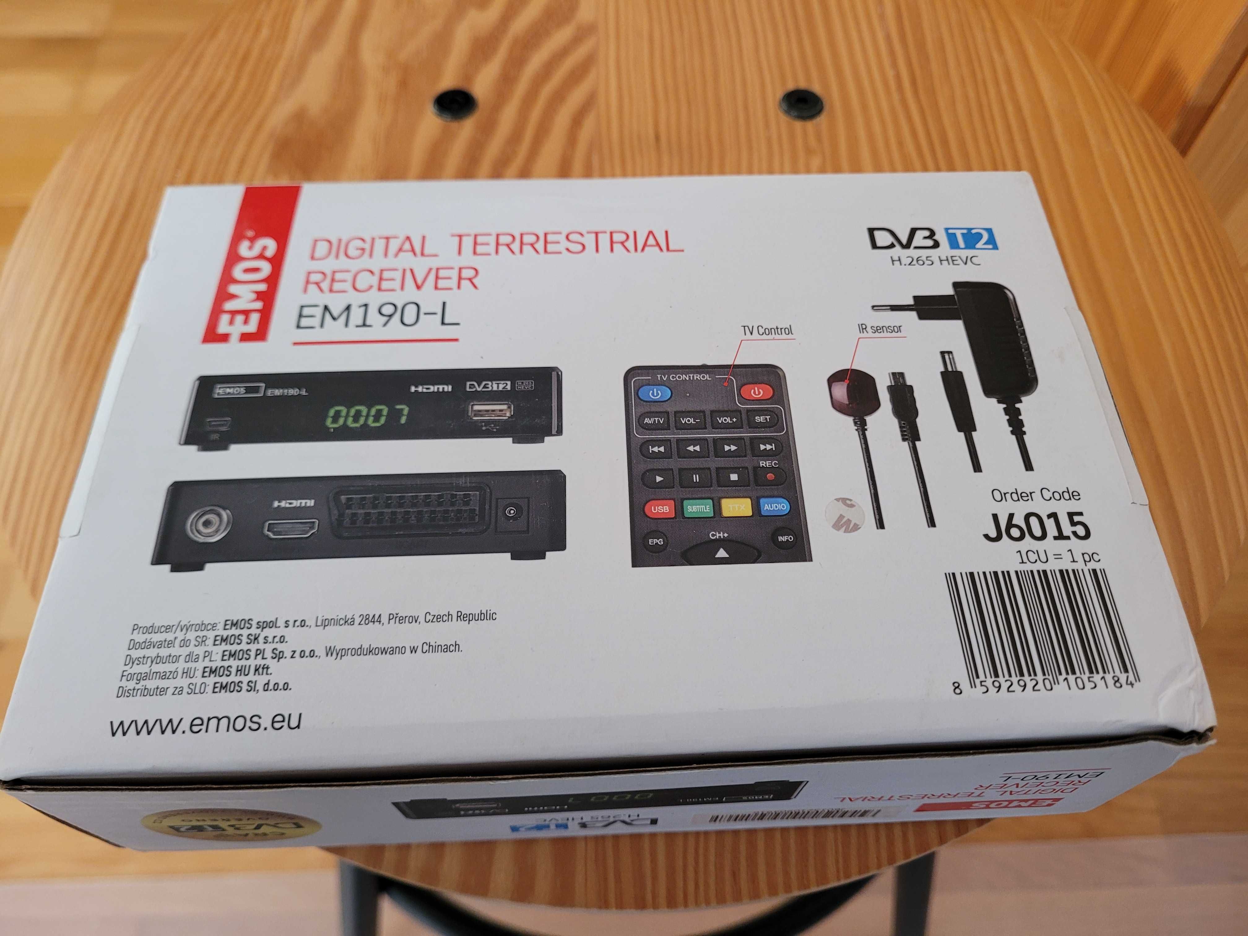 Tuner telewizji cyfrowej DVB T2 HEVC EMOS EM190-L
