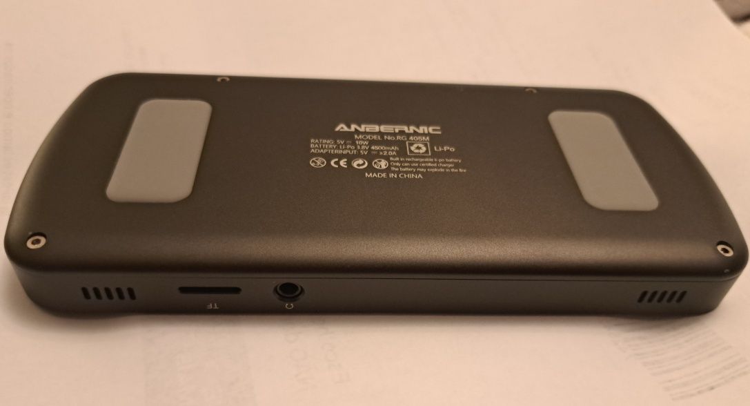 Anbernic RG405M com GammaOS instalado

128GB interno

Sem c