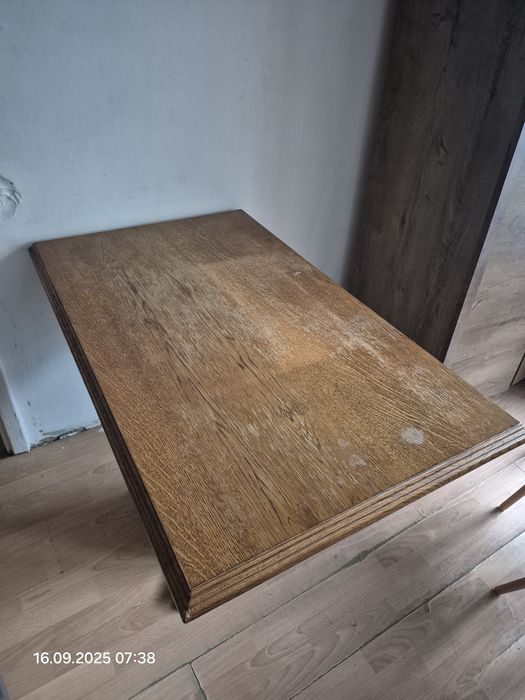 Stół  na sprzedaż