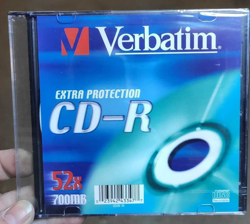 Компакт диски , чистые болванки CD DVD