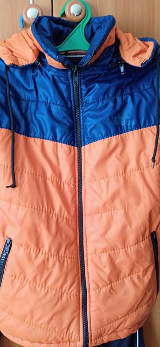 Курточка для двору, села пр.на 9-11р. 70 грн