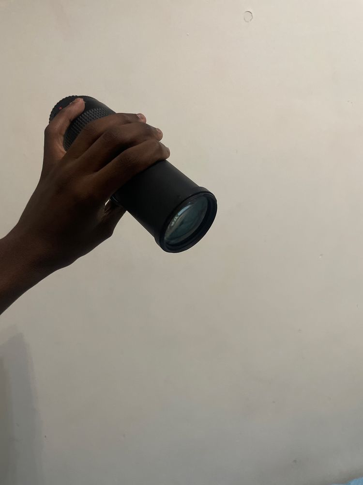 Canon EOS 1200D praticamente nova