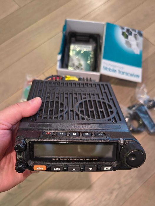 Wouxun KG-UV980P QUADBANDER 70cm 2m 6m 10m 50W - JAK NOWY, nie używany