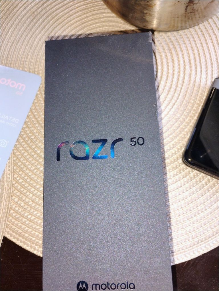 Motorola razr50 polecam