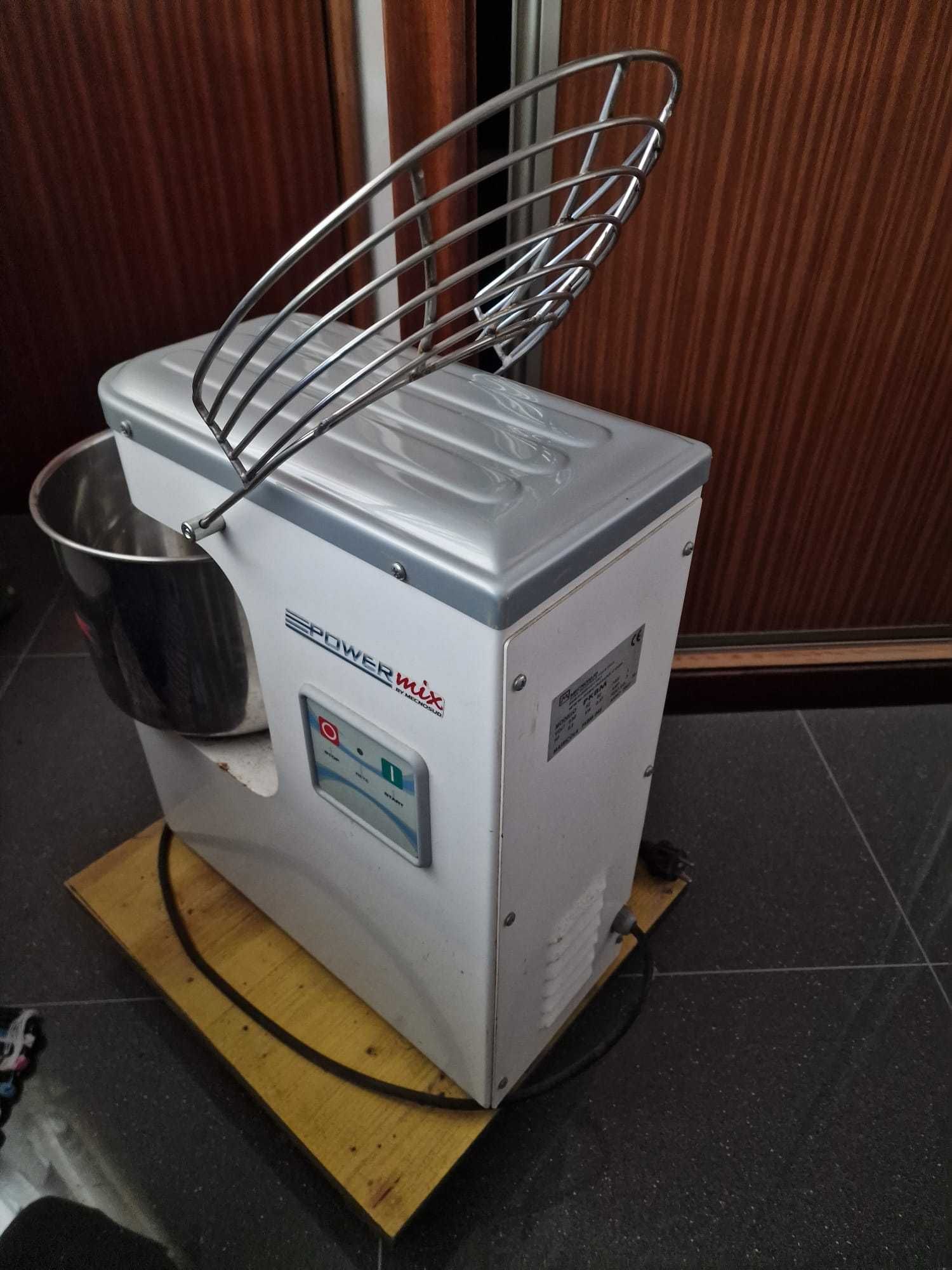 Misturadora/ Amassadeira Espiral Profissional MECNOSUD PK8M – 230V