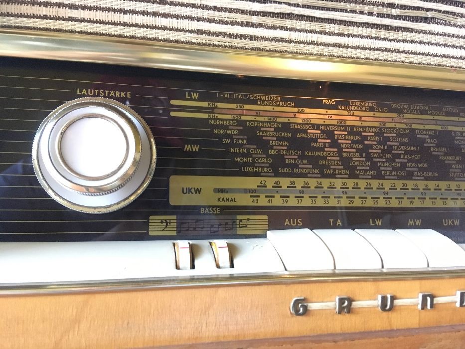 stare radio GRUNDIG 2066