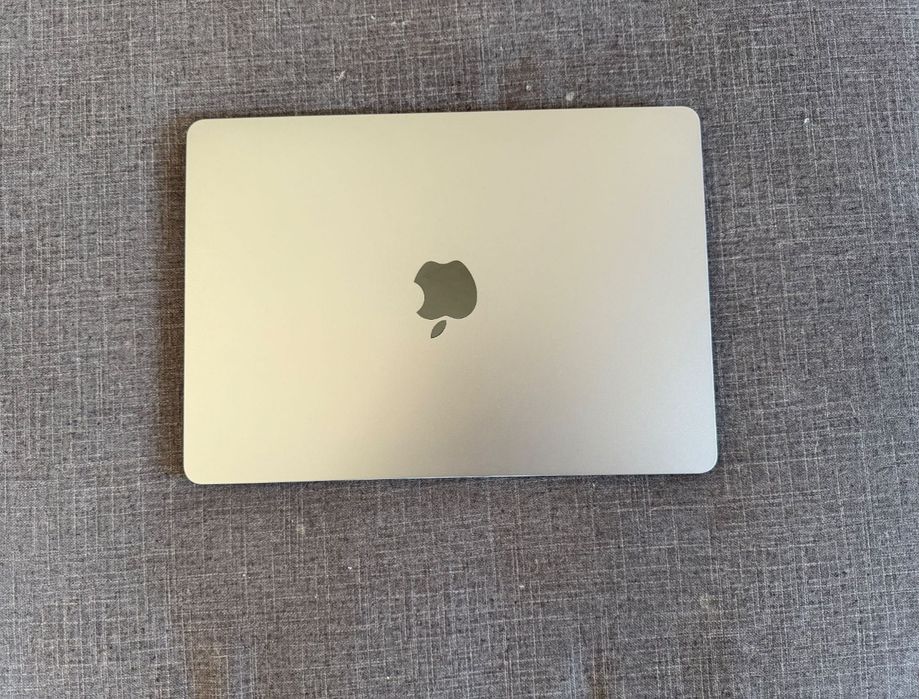MacBook Air M2 13" bateria 100%
