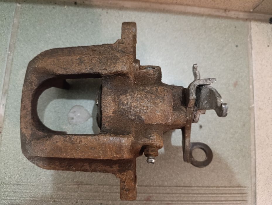 Zacisk hamulcowy tył Fiat Freemo t 2,0 multijet