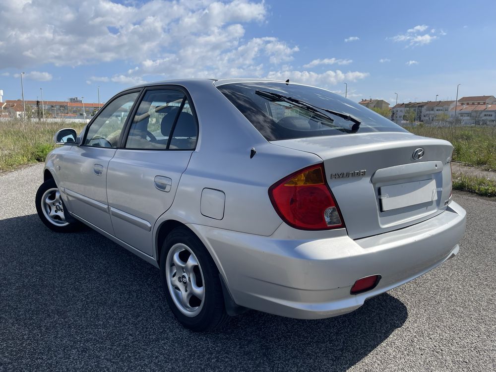 Hyundai accent 1.3i 2005