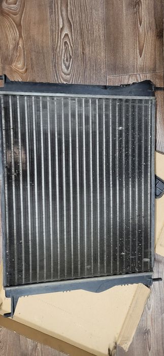 Радиатор dacia logan 2008