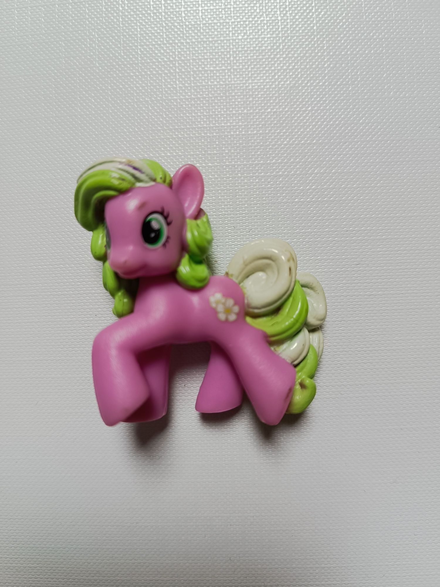 Mała figurka kucyk MLP my little pony stokrotka