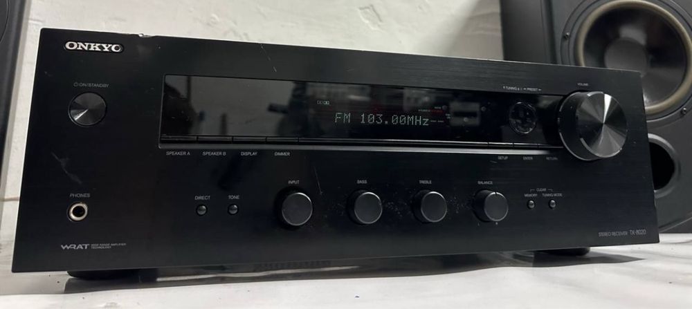 Amplituner stereo Onkyo TX8020