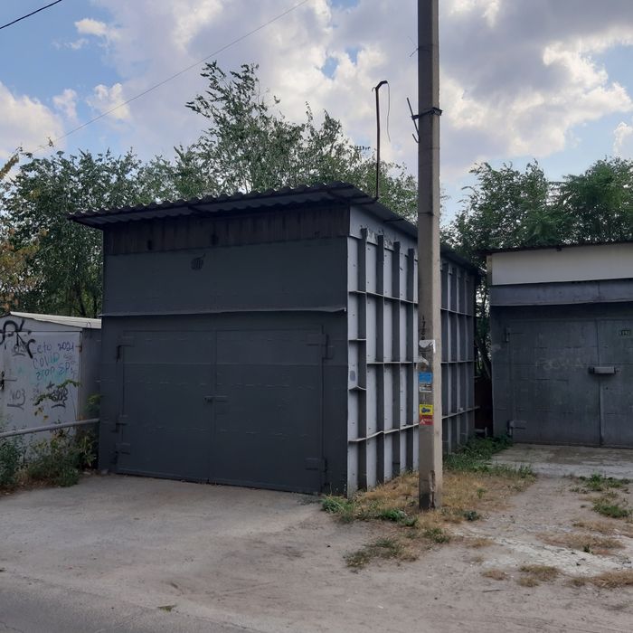 Продам АНД район цельнометалический