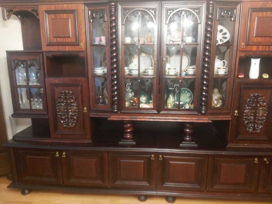 Segment z narożnikiem , komodą i stolik pod telewizor