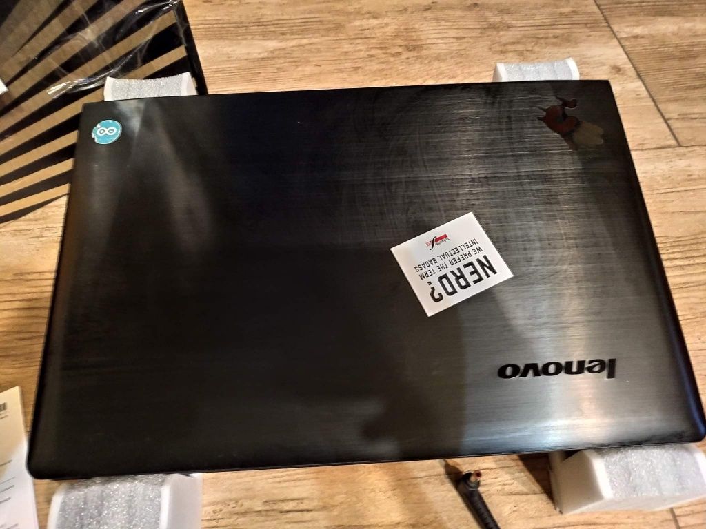 Lenovo ideapad Y500