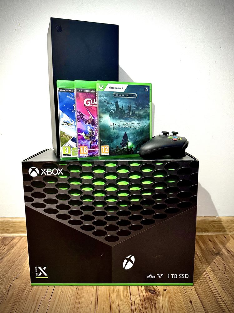 XBOX Series X 1TB + 1 pad + 3 gry /FS2020, GoG, Hogwarts Legacy