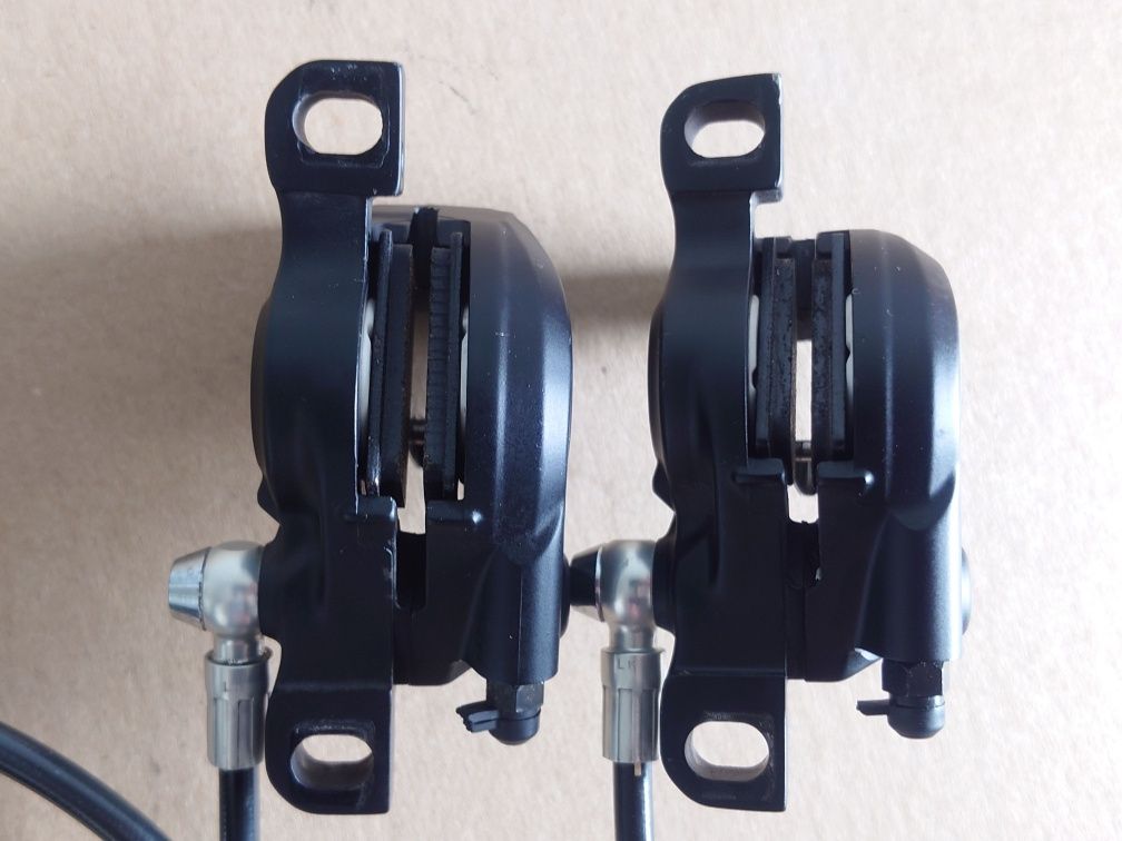 Hamulce hydrauliczne tarczowe Shimano Deore XT M785 komplet P+T