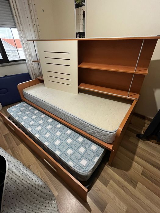 Quarto estudio+ estante
