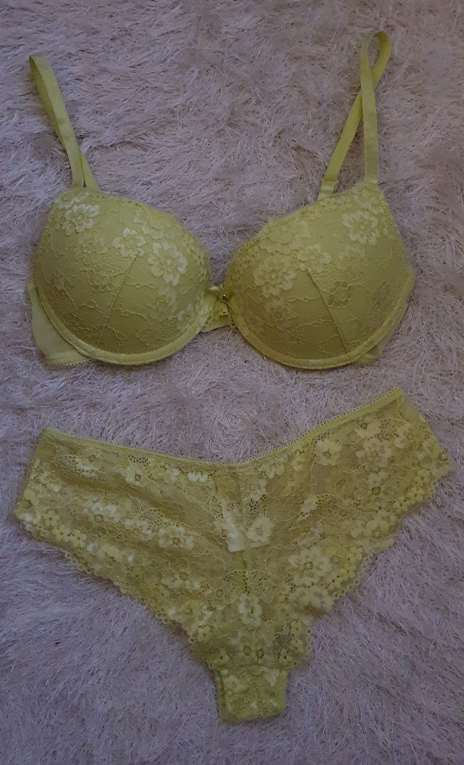 Lingerie de renda