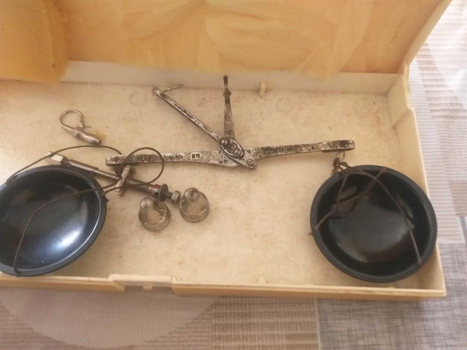 Продам весы учебные СССР