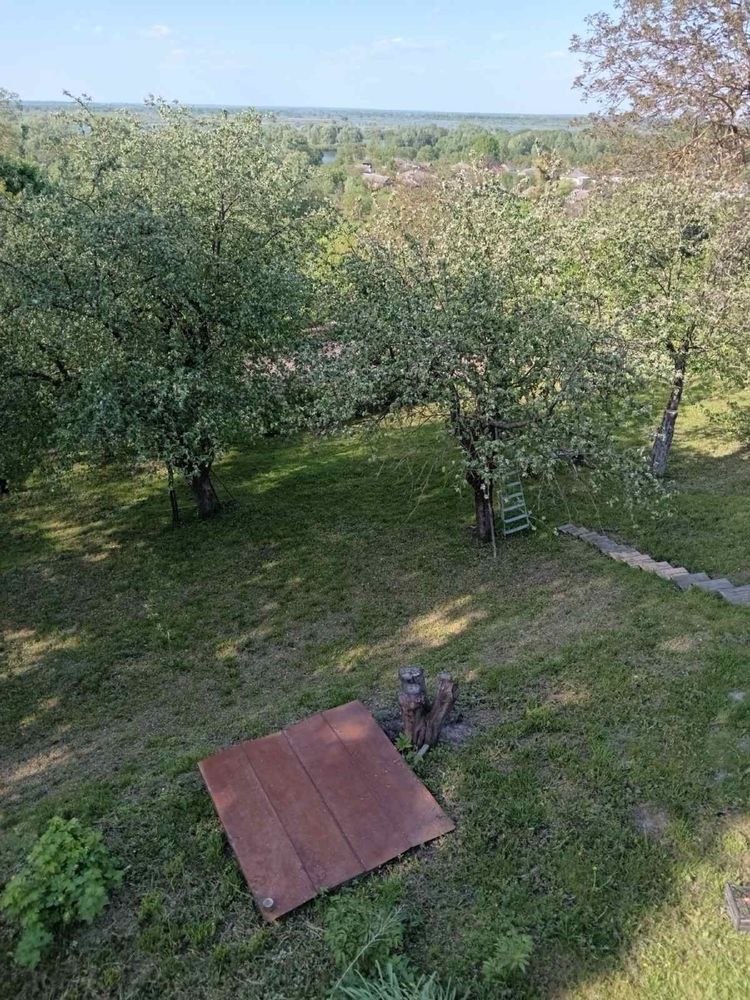 Продам чудовий булинок у смт. Любеч від власника