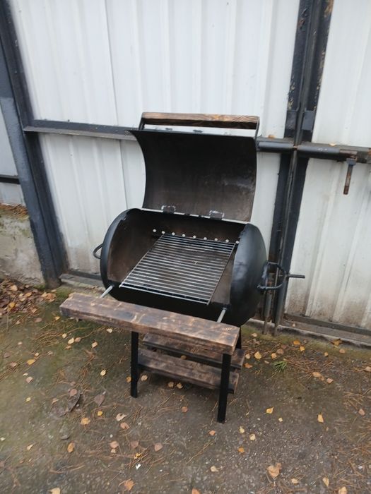 Акція! Мангал,Гриль,Барбекю,коптильня 4в1,  зі столиками.