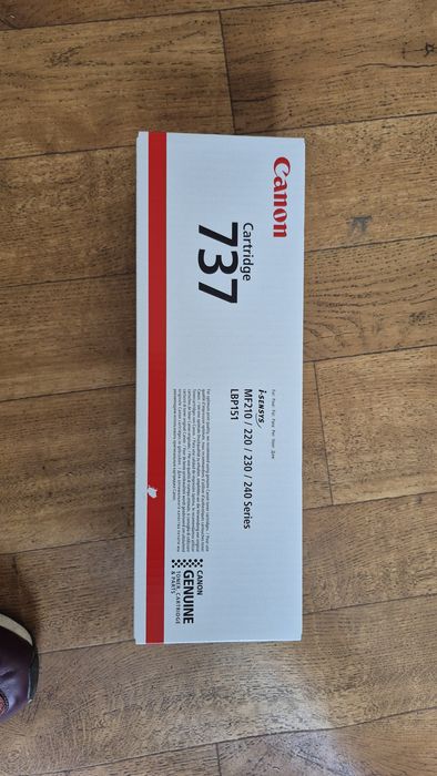 Продам картриджи Canon 737
