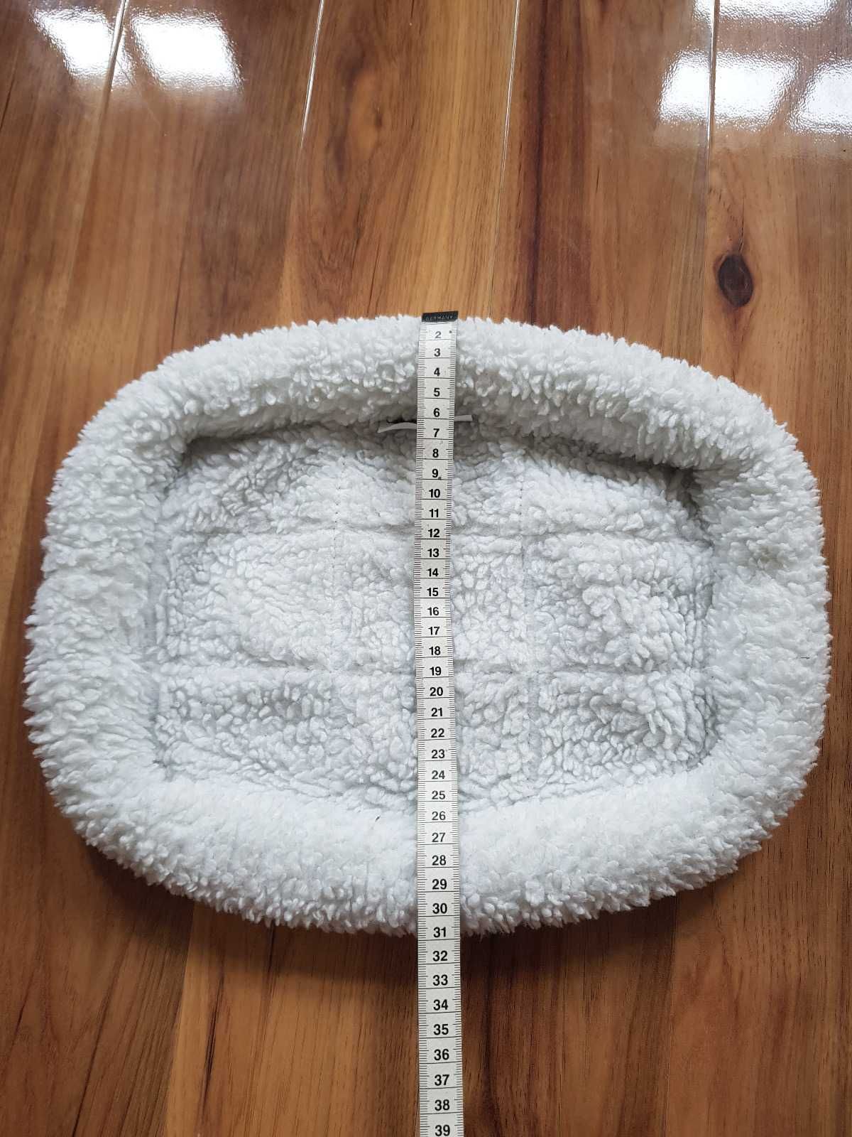 Puszyste legowisko dla małego psa kota Perfect Petzzz posłanie