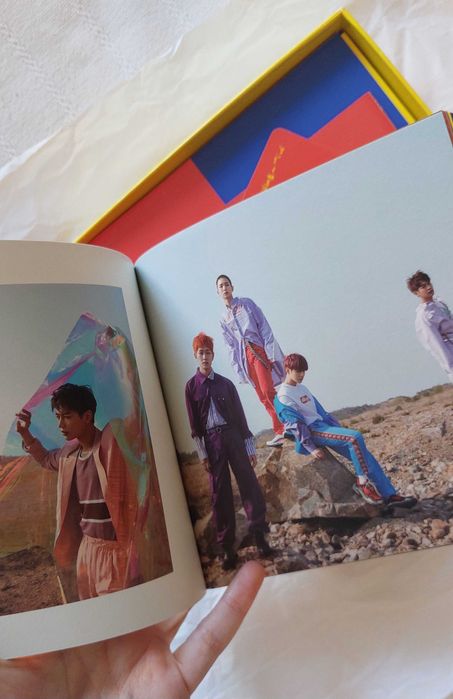K-POP: SHINee - The Story of Light EP.1 (TUDO + extra incluídos)