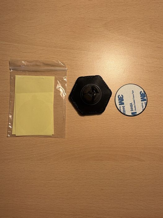 Uchwyt magnetyczny na telefon do auta Spigen QS11