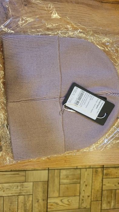 Продам чудову, красиву шапку