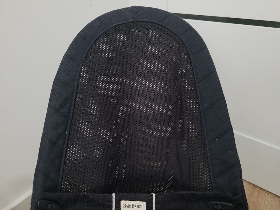 BabyBjorn SIATECZKA czarny bujaczek lezaczek soft