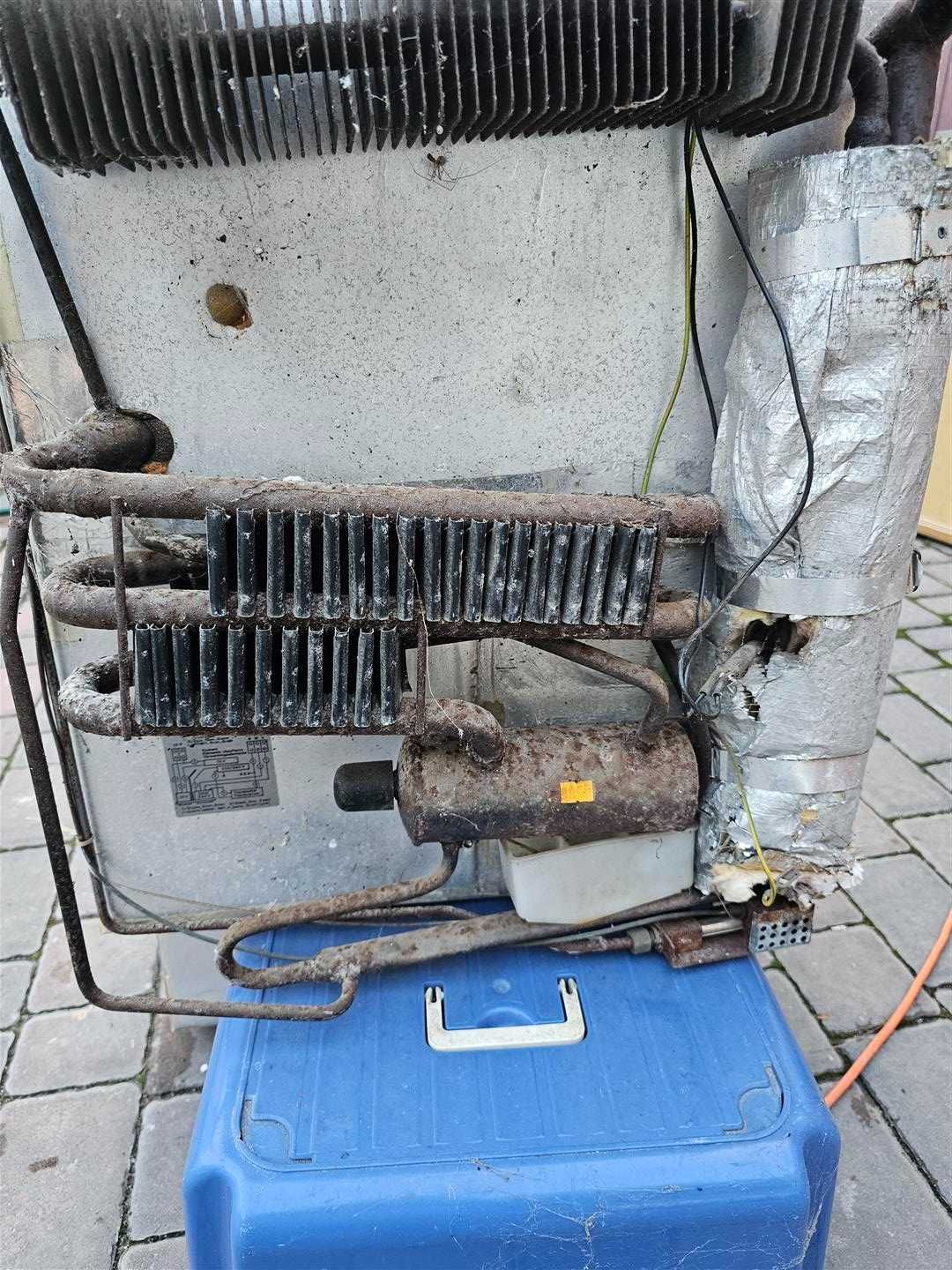 turystyczna lodówka do przyczepy kempingowej, kampera