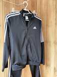Продам спортивный костюм Adidas на подростка