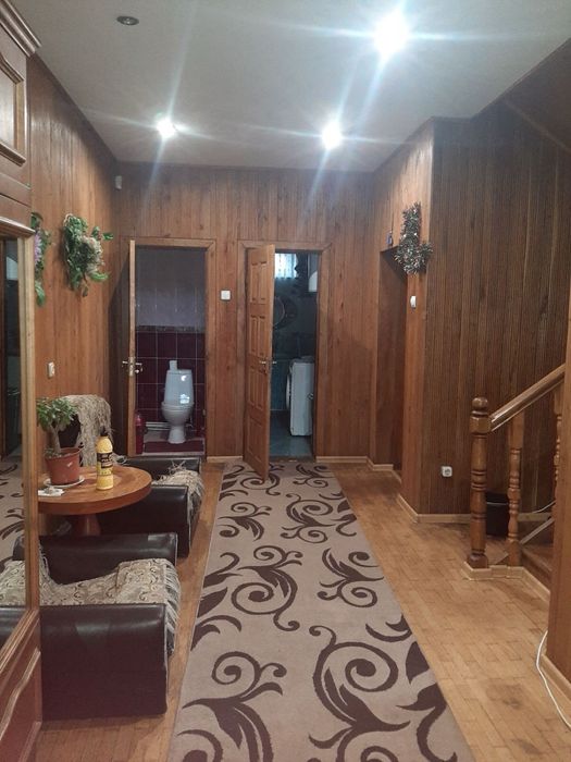 Здам 2Поверх Будинок Центр можливо Короткий Термін оренди