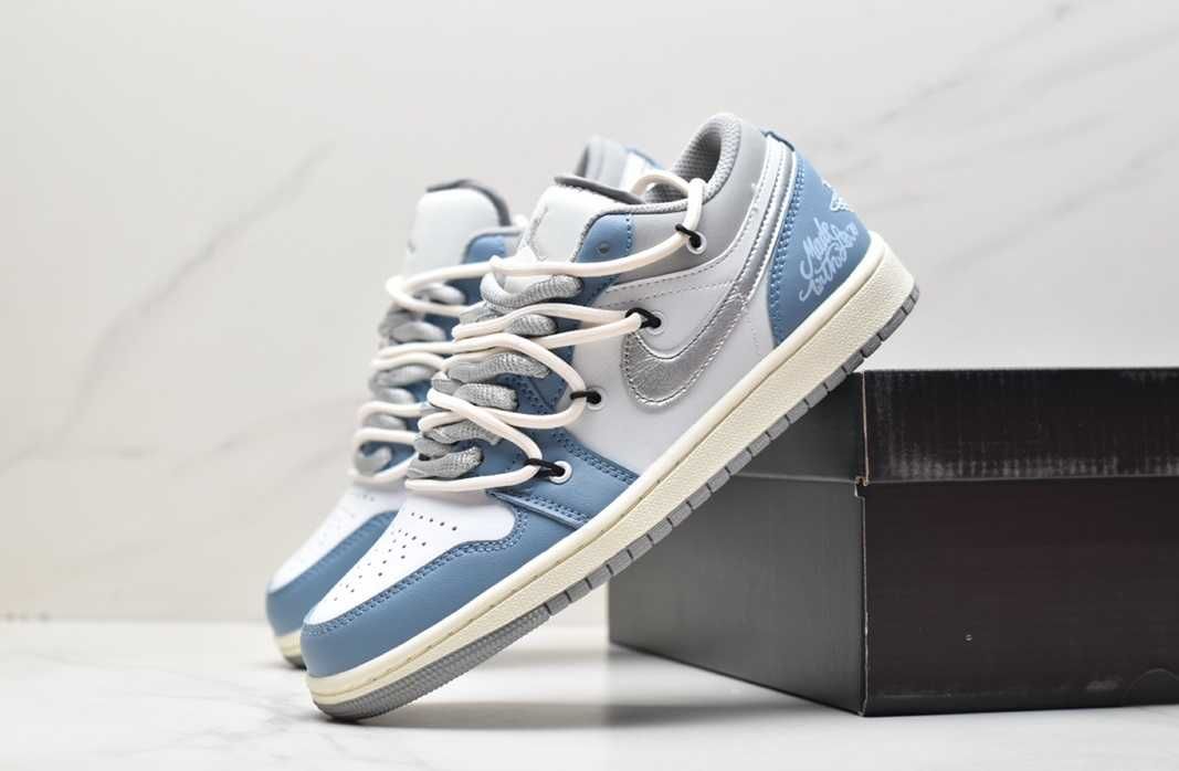Nike Air Jordan 1 Low 553558-