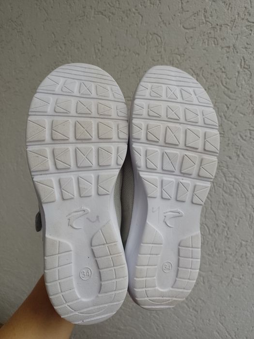 Кросівки Graceland дівчинці, 34 р.