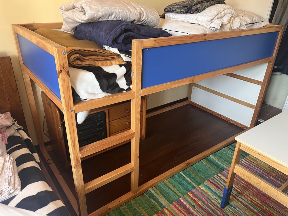 Beliche ou cama alta IKEA em madeira