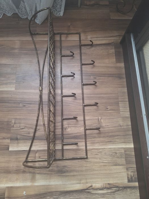 Вішалка кована, настінна