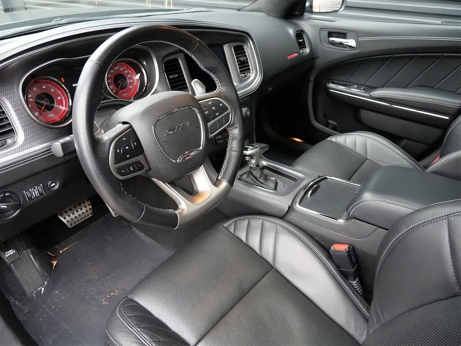 Dodge Charger SRT HELLCAT      2023