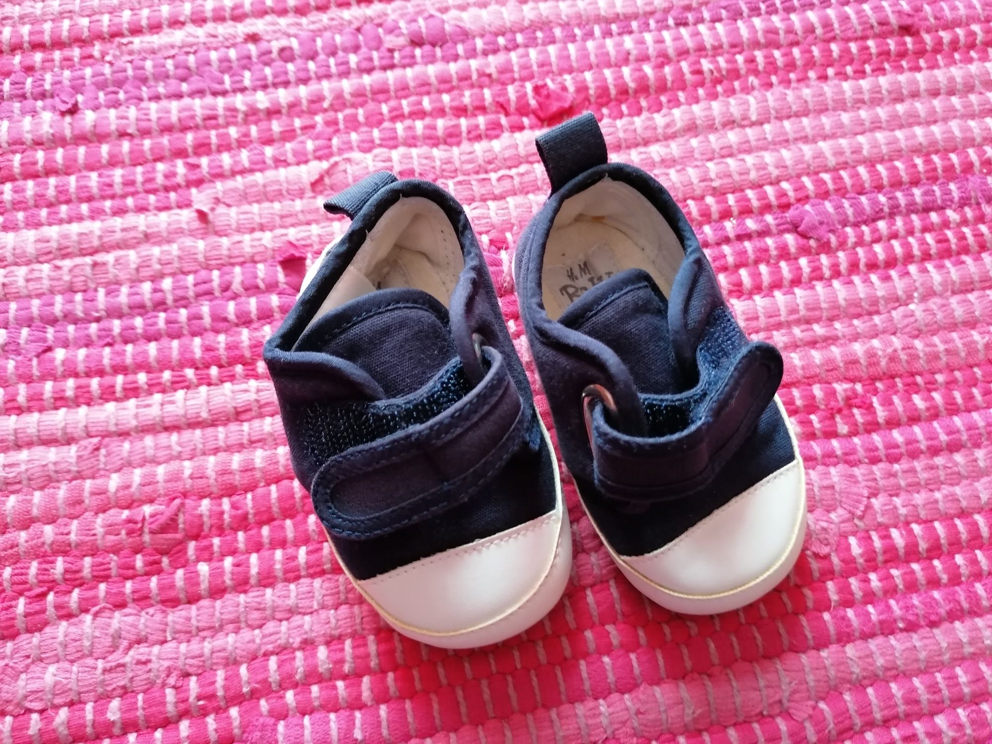 Sapatos bebé, como novos