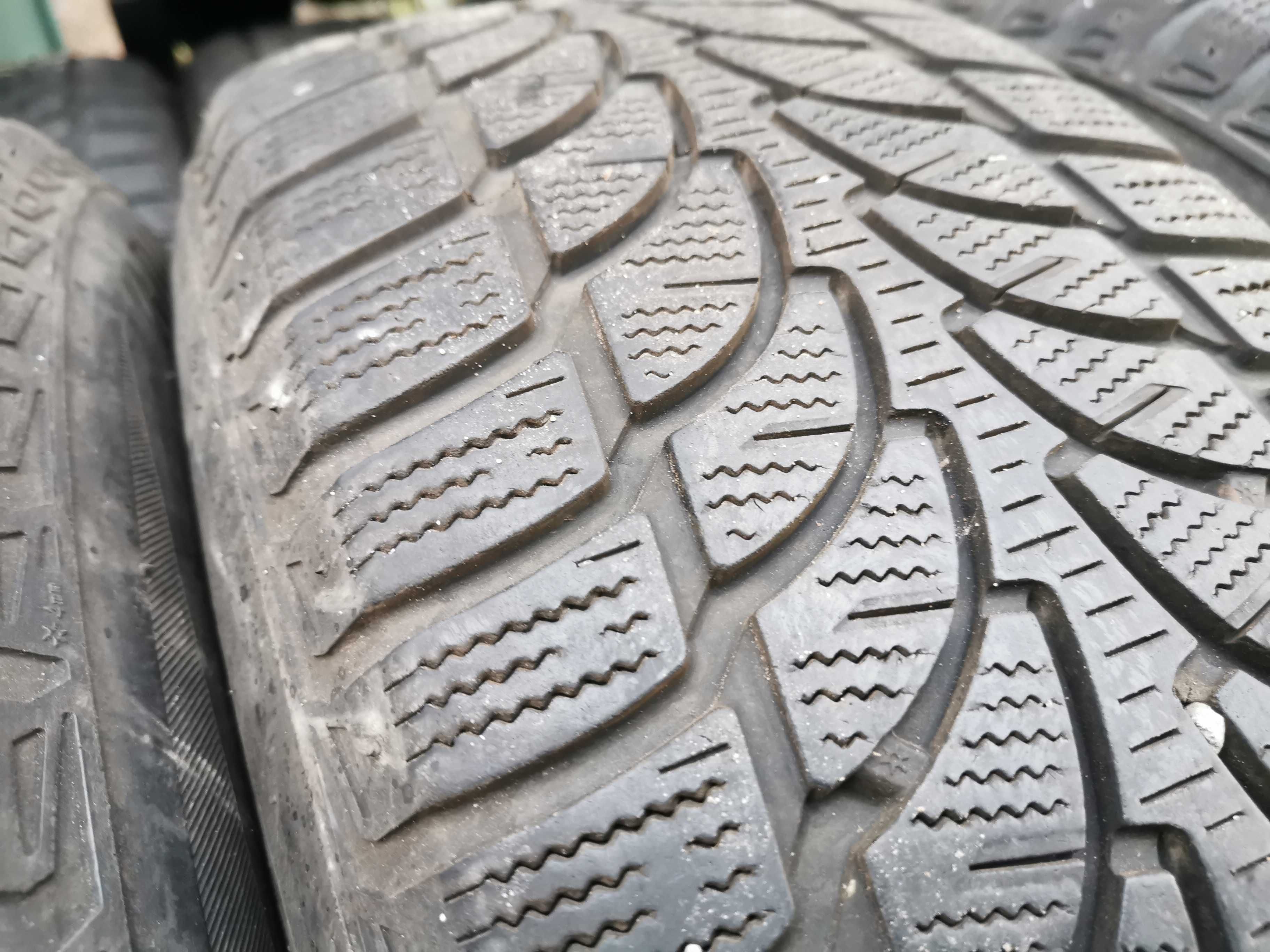 Bridgestone Blizzak LM-80 evo 215/65r16 102H N1206