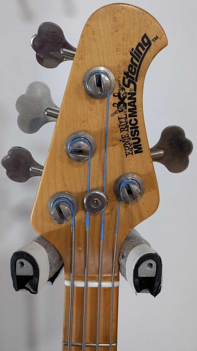 Baixo Music Man Sterling USA